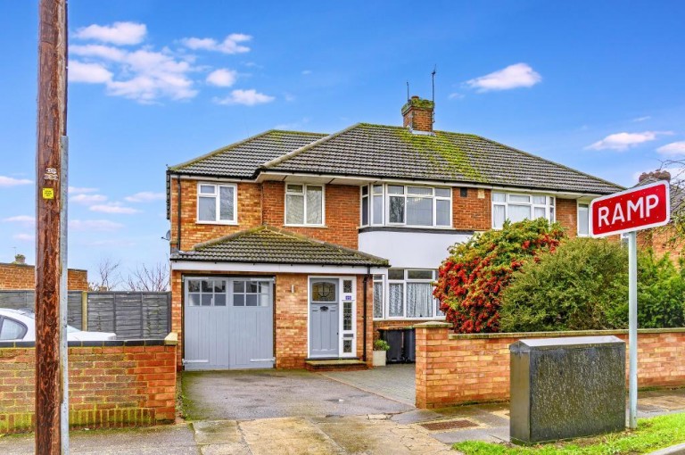 Risborough Road, Bedford