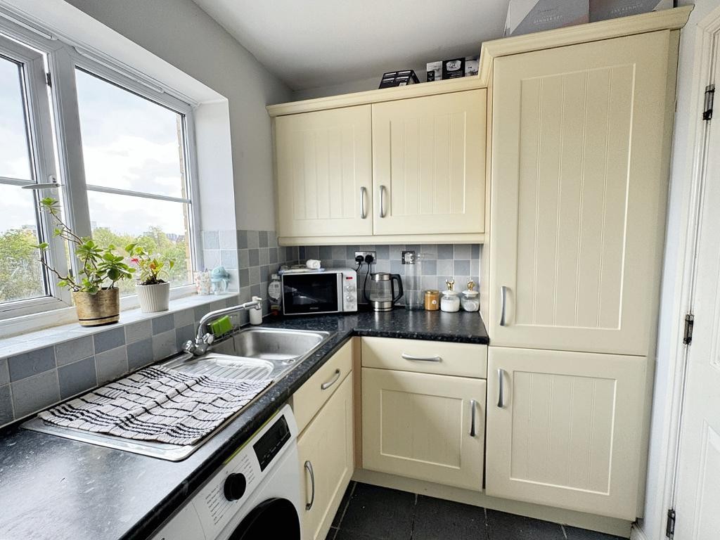 Images for Crowe Road, Bedford