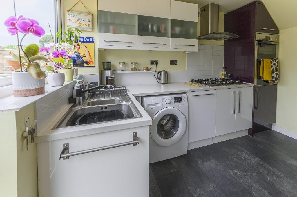 Images for Hartland Avenue, Bedford