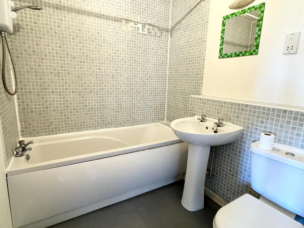 Images for The Sidings, Bedford