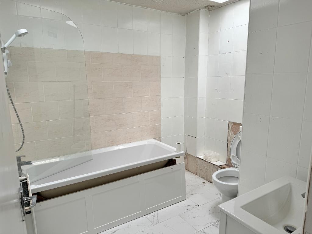 Images for Ballinghall Close, Bedford