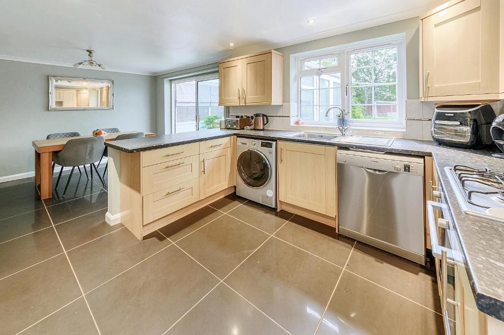 Images for Waveney Avenue, Bedford