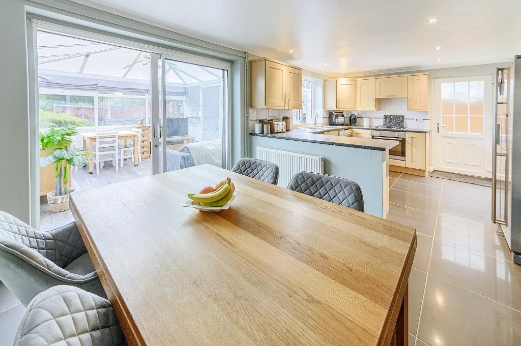 Images for Waveney Avenue, Bedford