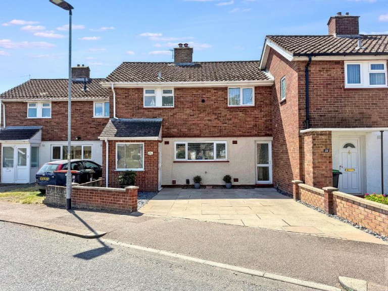 Queens Drive, Bedford