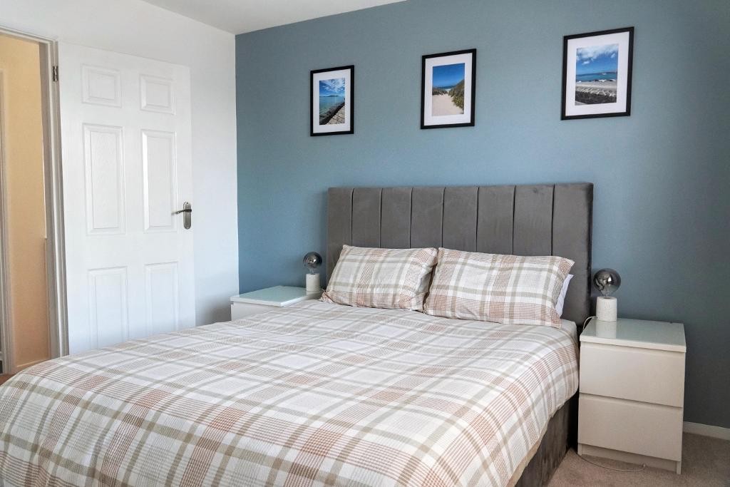 Images for Queens Drive, Bedford