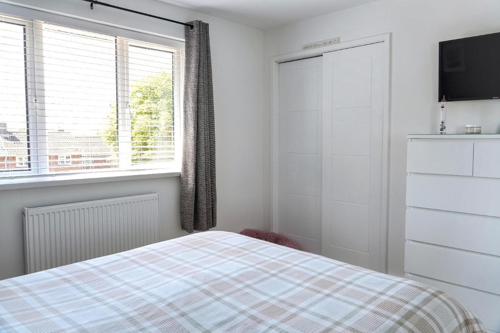 Images for Queens Drive, Bedford