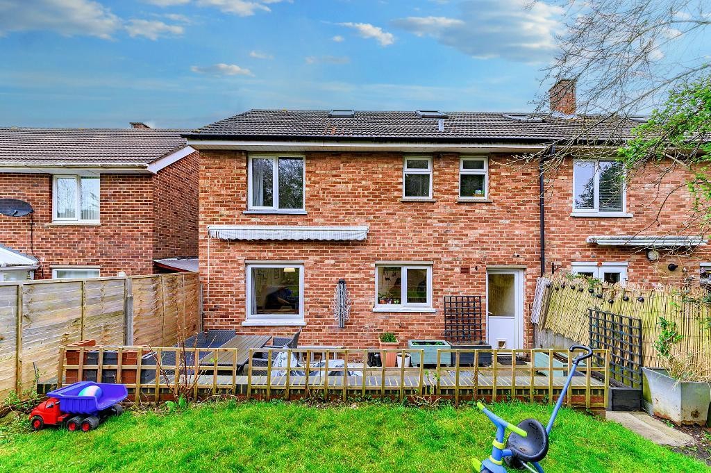 Images for Rooksmead, Bedford