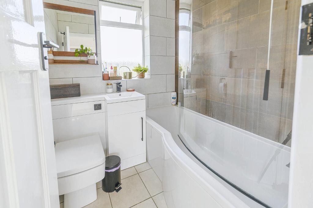 Images for Cedar Road, Bedford