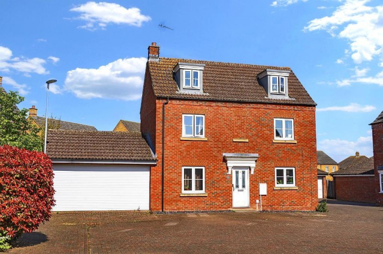 Grenadier Close, Bedford