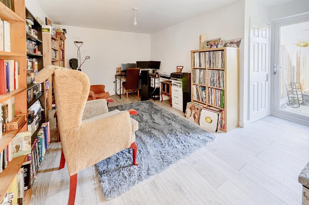 Images for Grenadier Close, Bedford