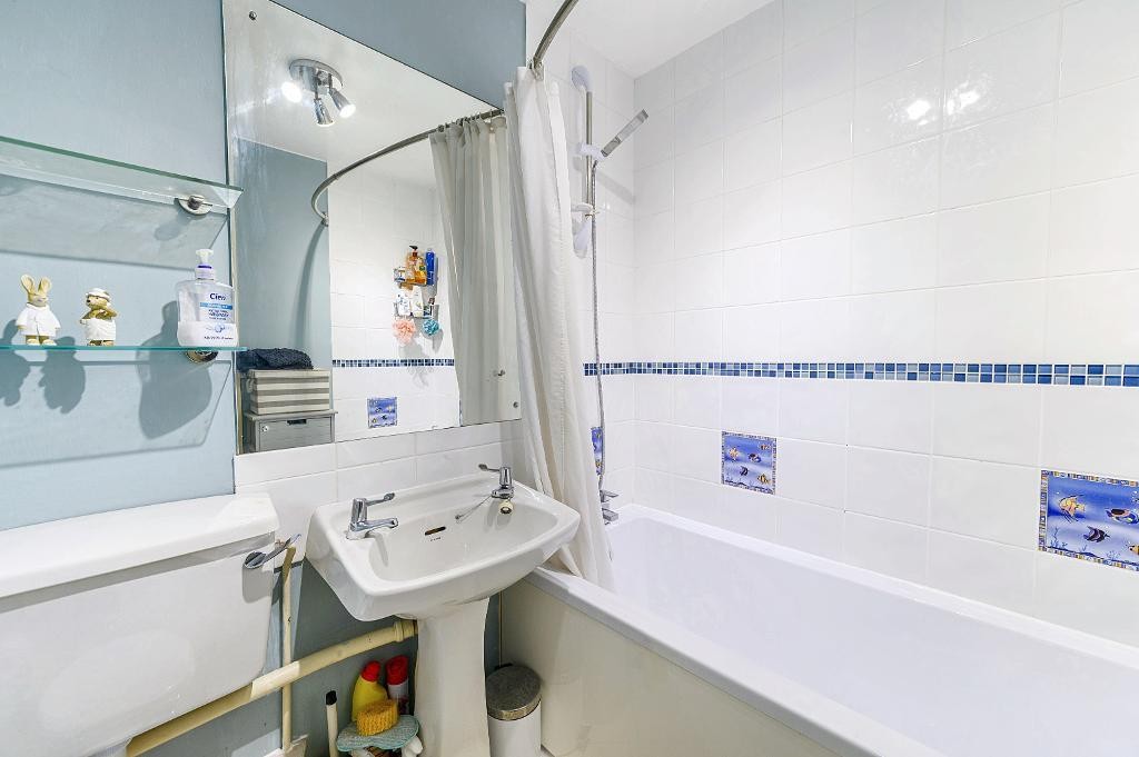 Images for Crediton Close, Bedford