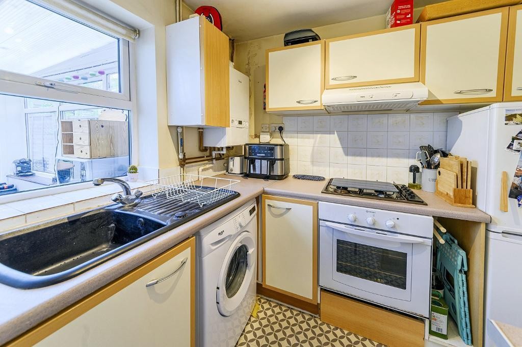 Images for Crediton Close, Bedford
