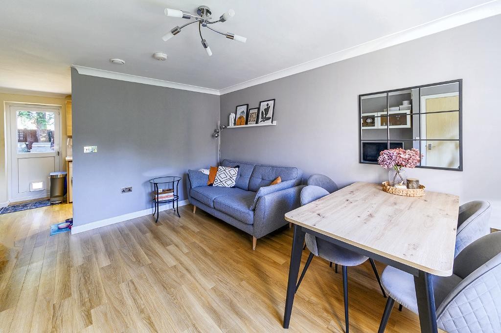 Images for Leiston Close, Bedford