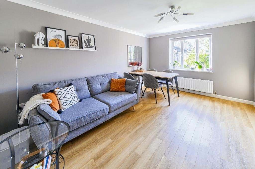 Images for Leiston Close, Bedford