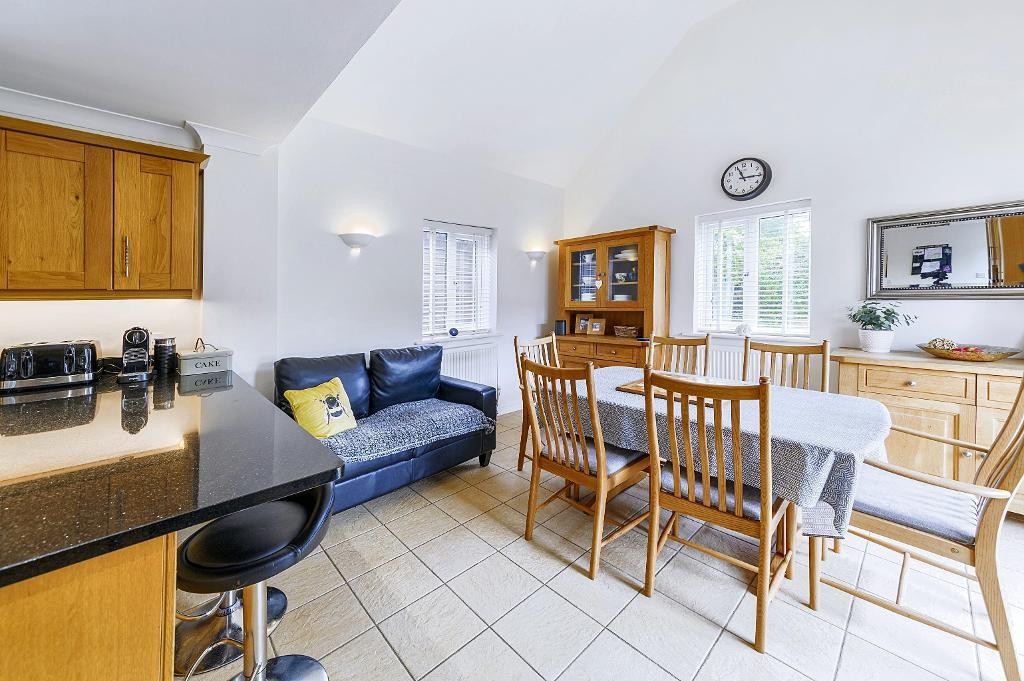 Images for Church End, Thurleigh Bedford