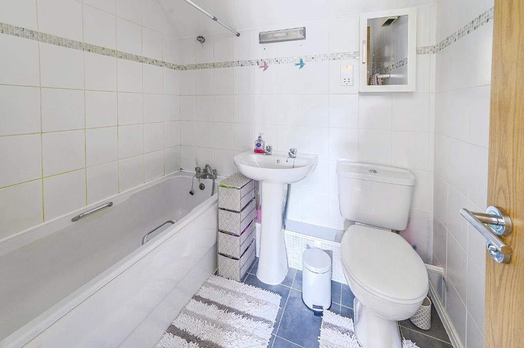 Images for The Sidings, Bedford