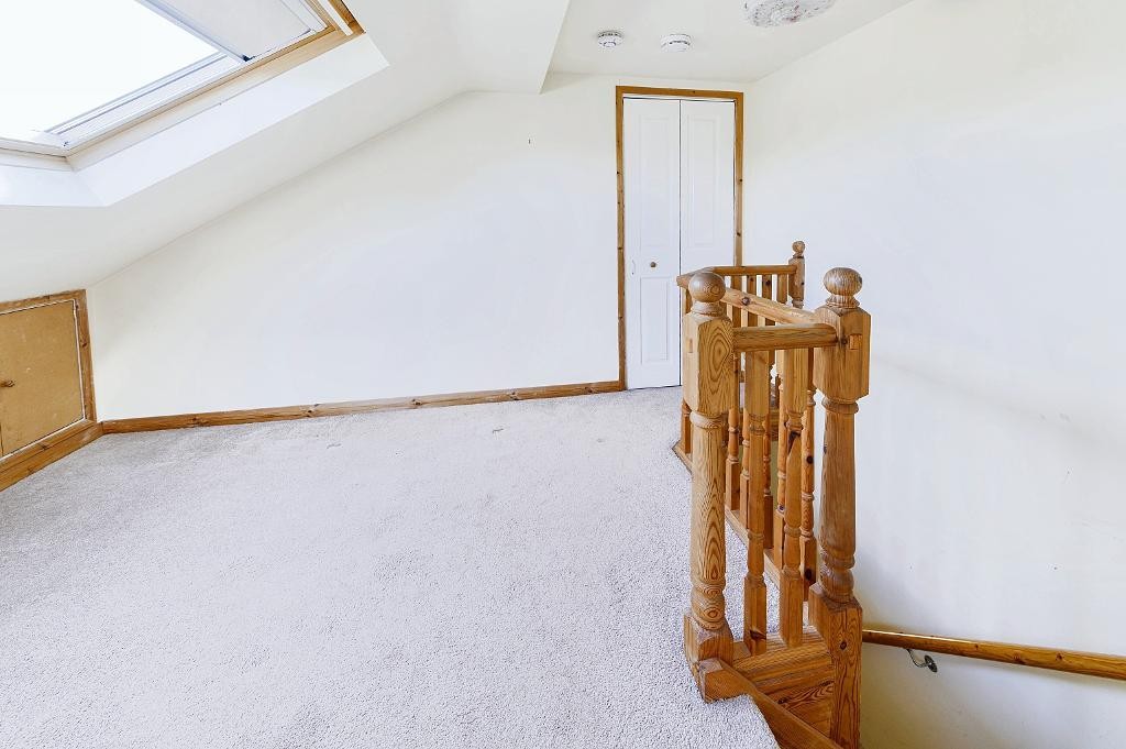 Images for Merlin Gardens, Bedford