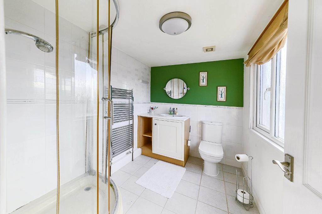 Images for Merlin Gardens, Bedford