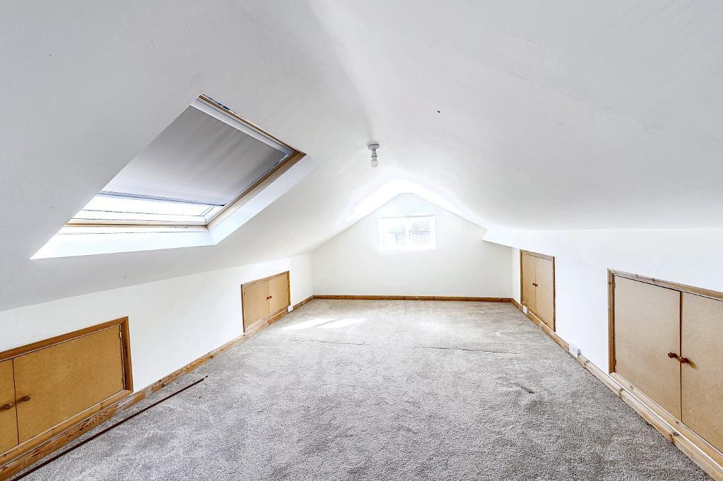 Images for Merlin Gardens, Bedford