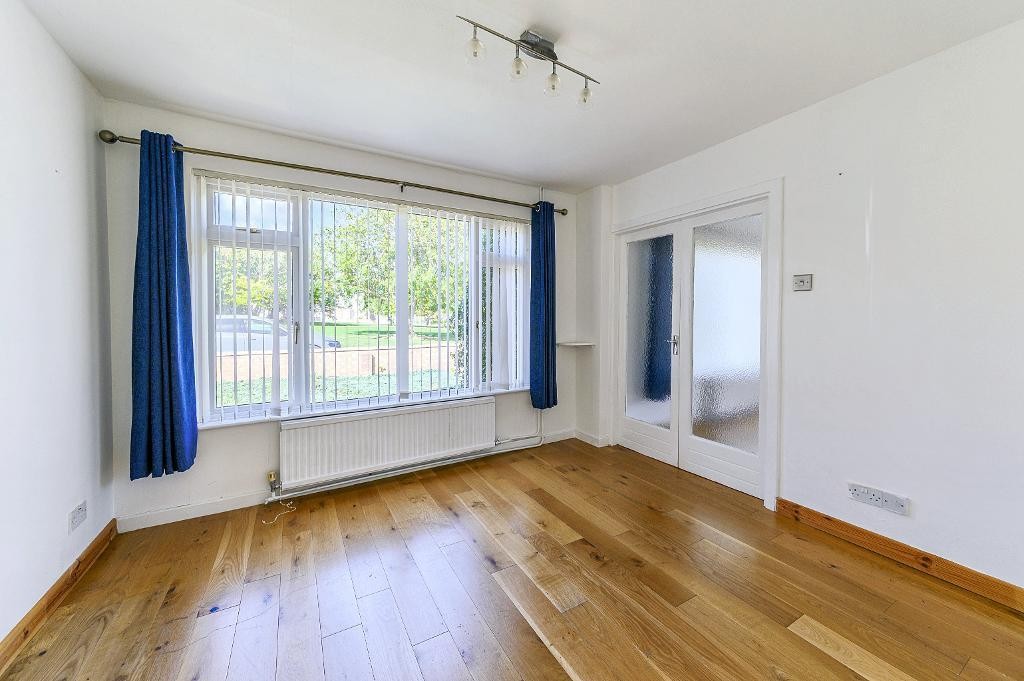 Images for Merlin Gardens, Bedford