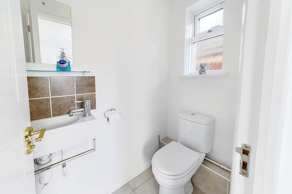 Images for Francis Groves Close, Bedford