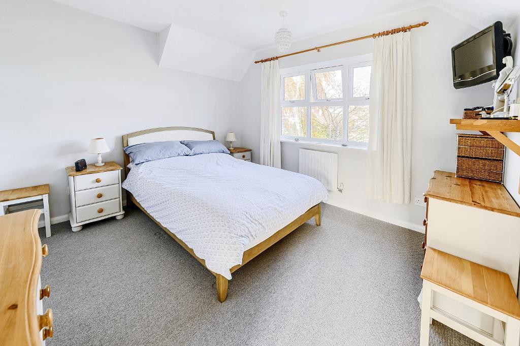 Images for Francis Groves Close, Bedford