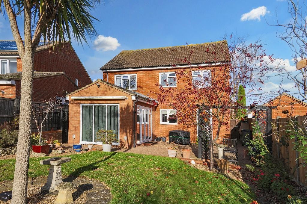 Images for Francis Groves Close, Bedford