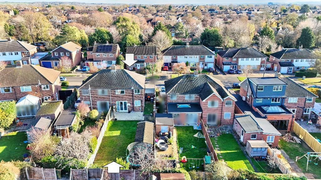 Images for Larkway, Bedford