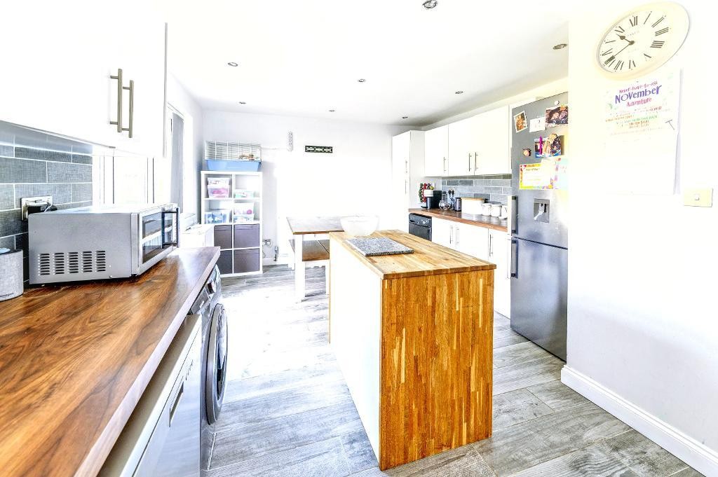 Images for Larkway, Bedford