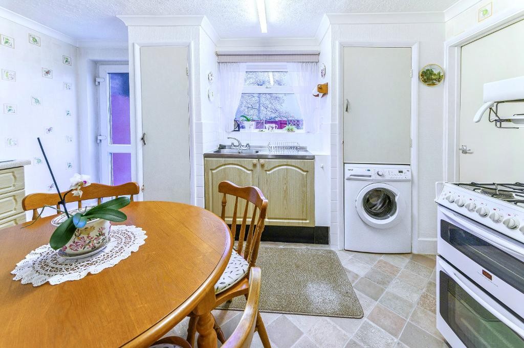 Images for Dale Close, Bedford