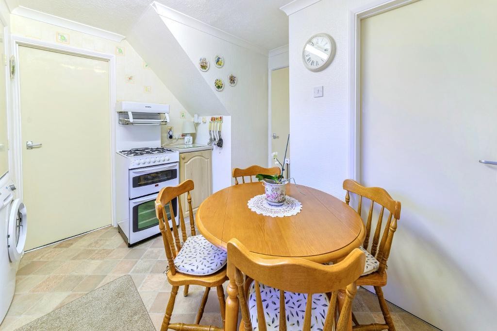 Images for Dale Close, Bedford