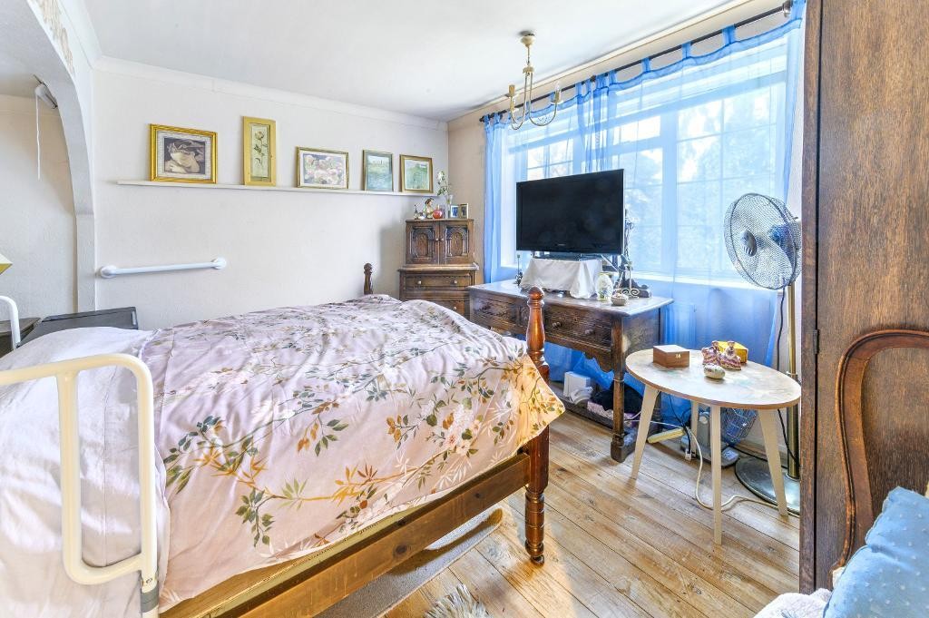 Images for Waveney Avenue, Bedford