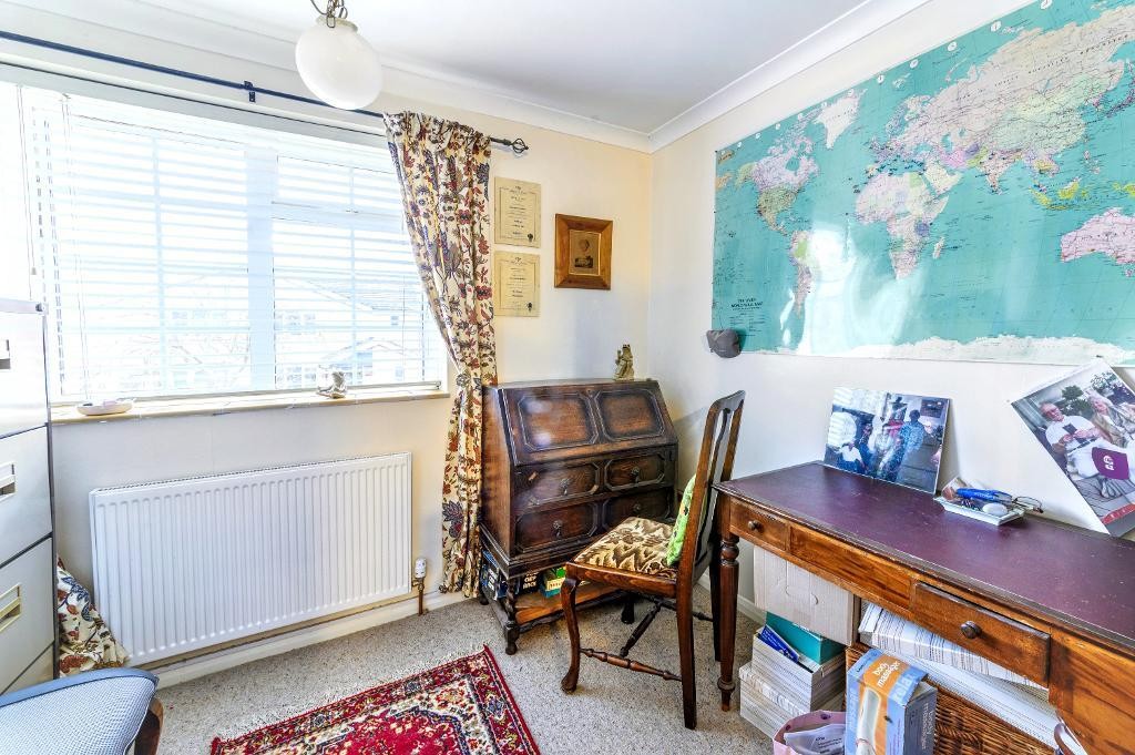 Images for Waveney Avenue, Bedford