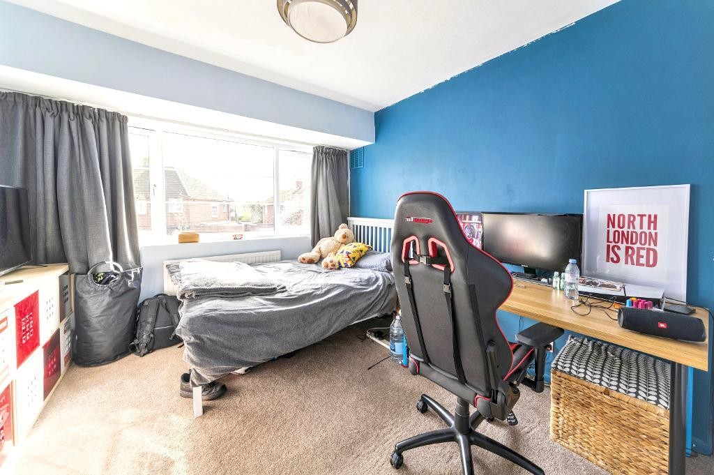 Images for Aylesbury Rd, Bedford