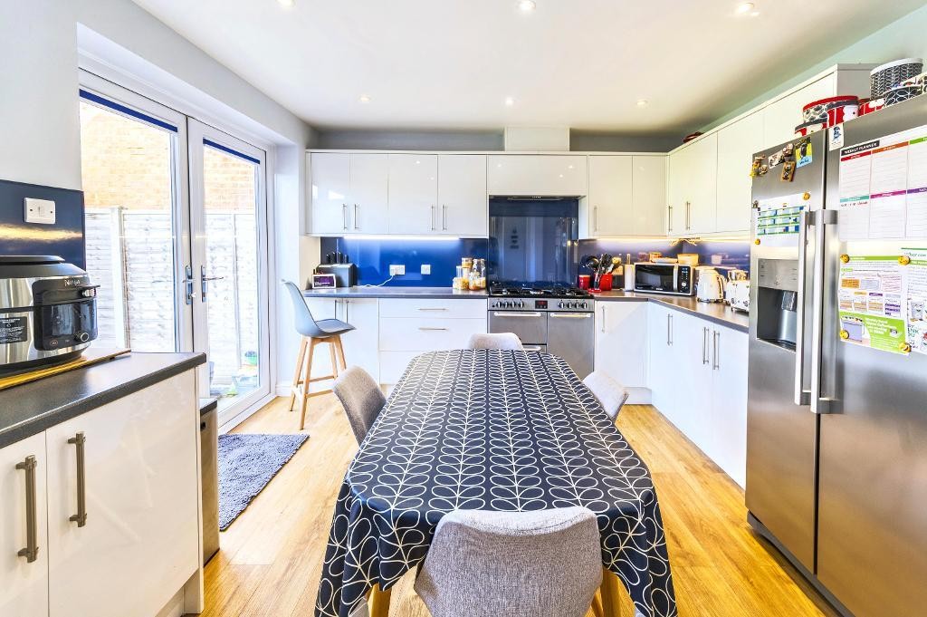 Images for Aylesbury Rd, Bedford