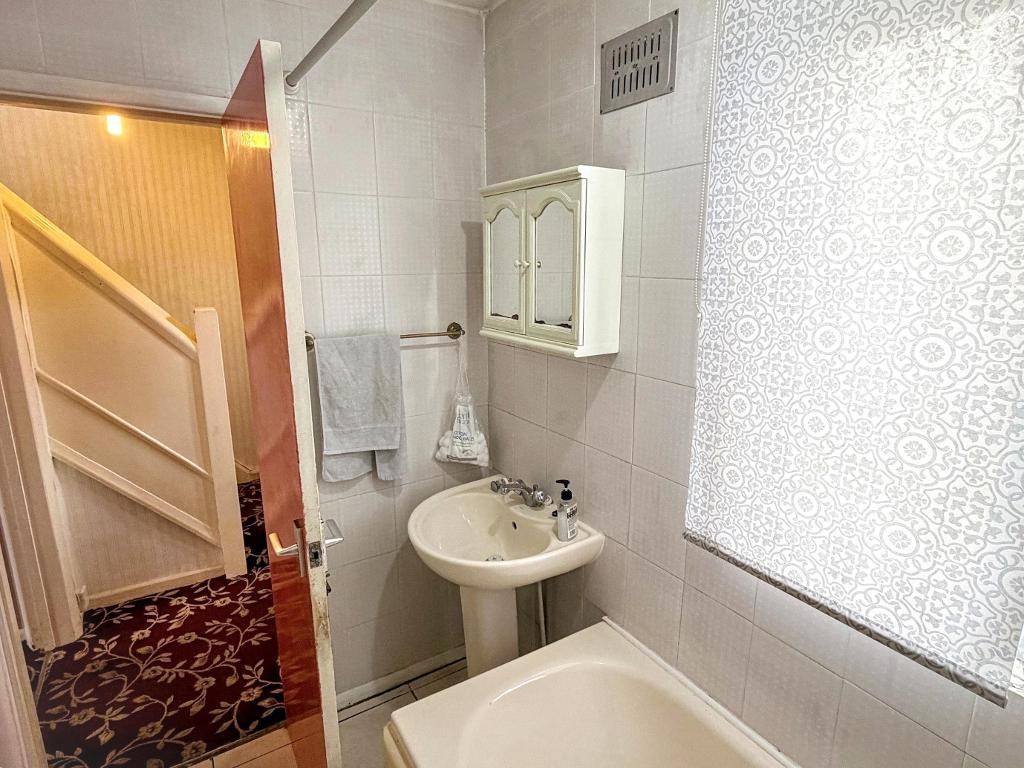 Images for Coombs Close, Bedford