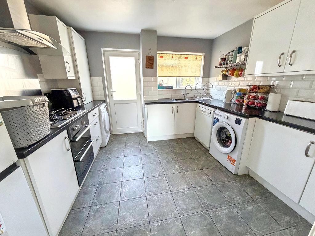 Images for Clyde Crescent, Bedford