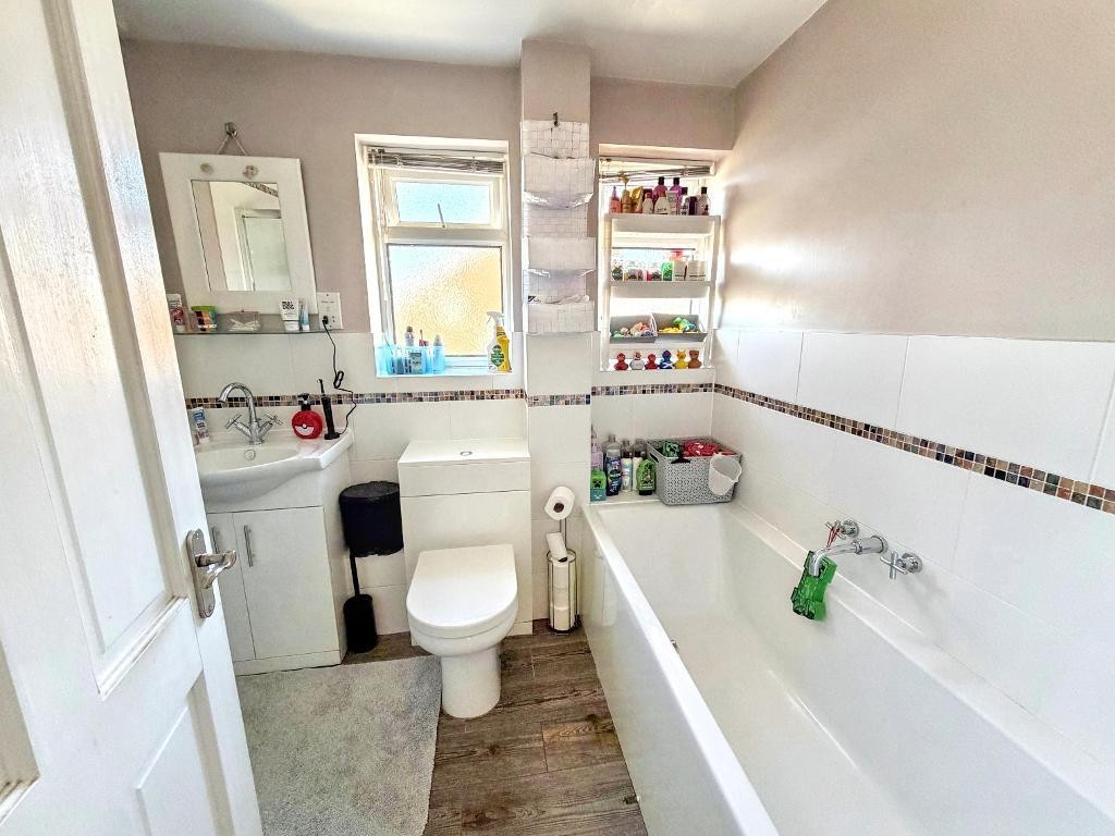 Images for Clyde Crescent, Bedford