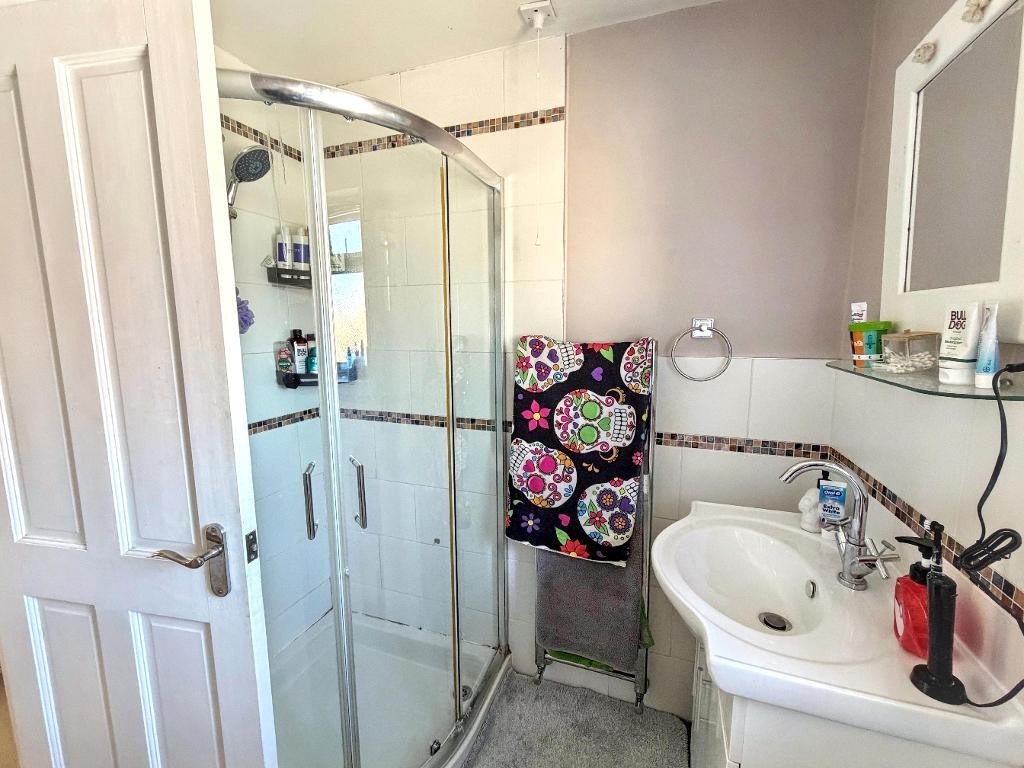 Images for Clyde Crescent, Bedford