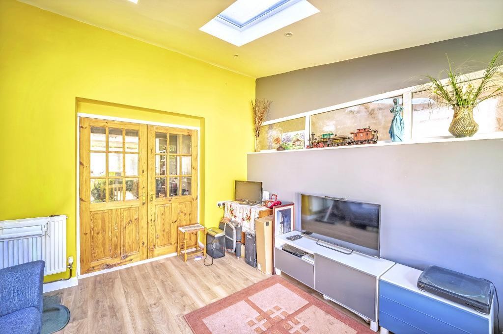 Images for Aylesbury Road, Bedford