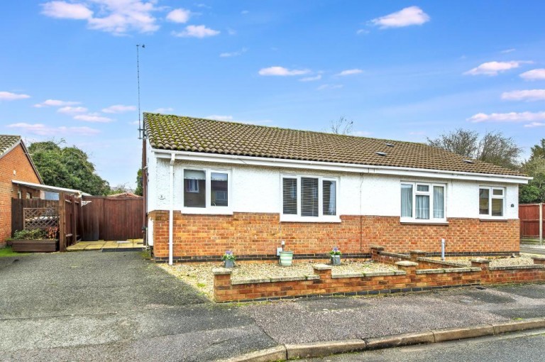 Tinsley Close, Beds