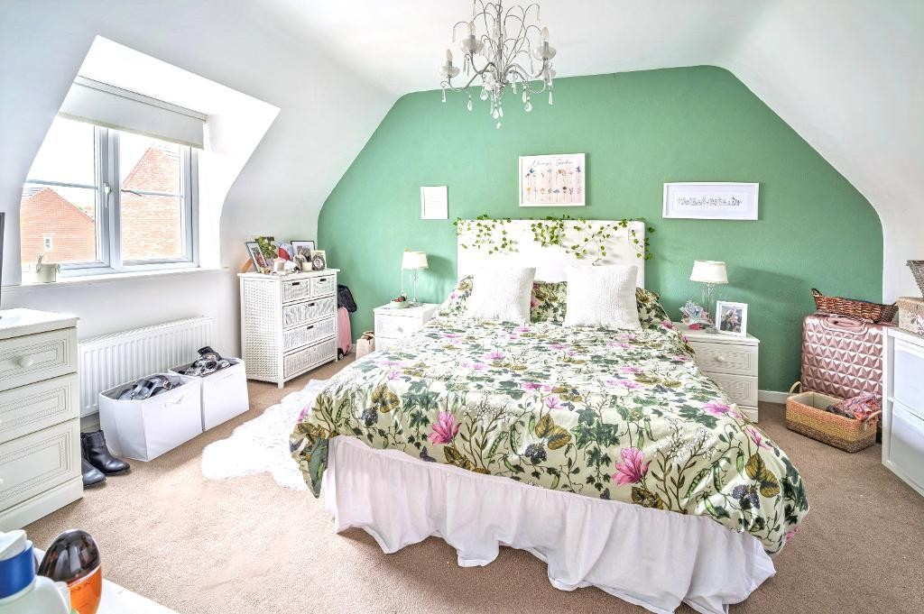 Images for Margil Rd, Bedford