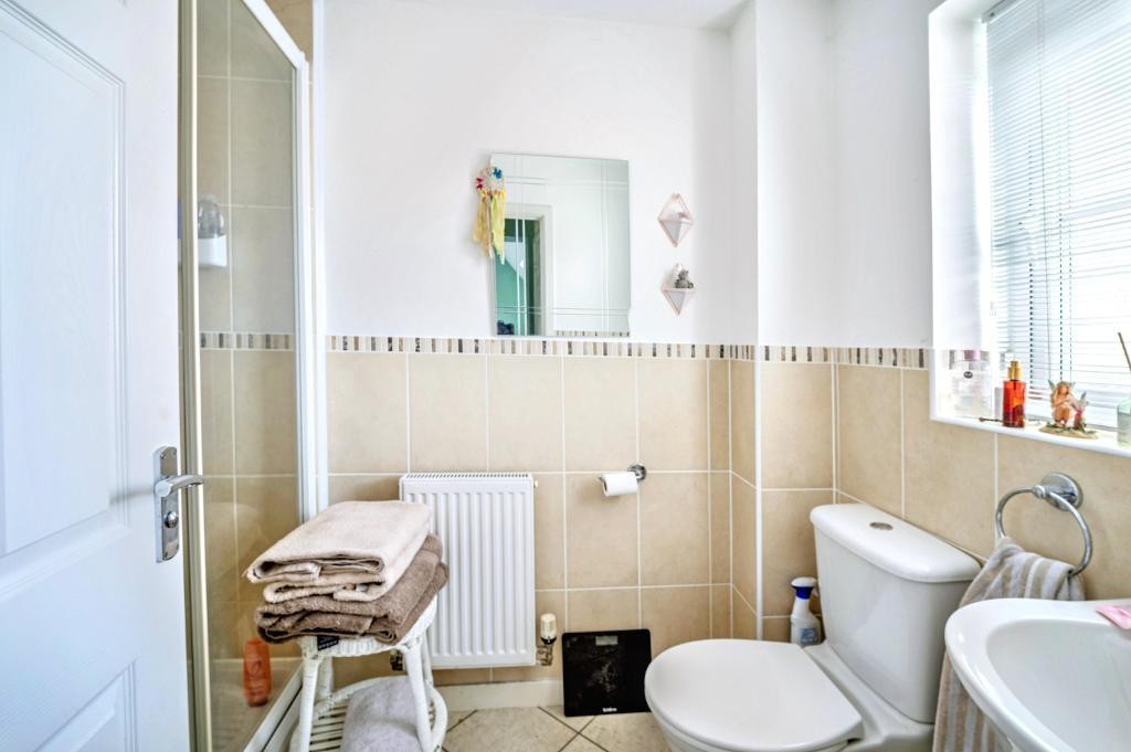 Images for Margil Rd, Bedford