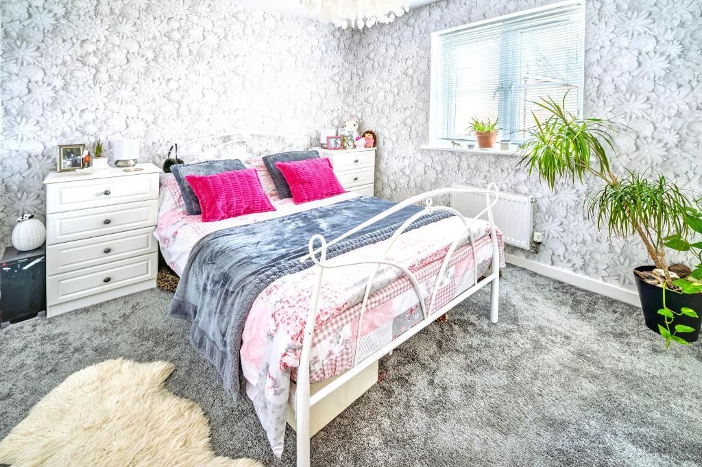Images for Margil Rd, Bedford