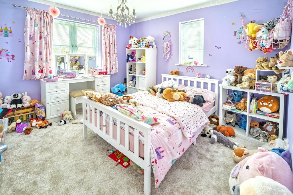 Images for Margil Rd, Bedford