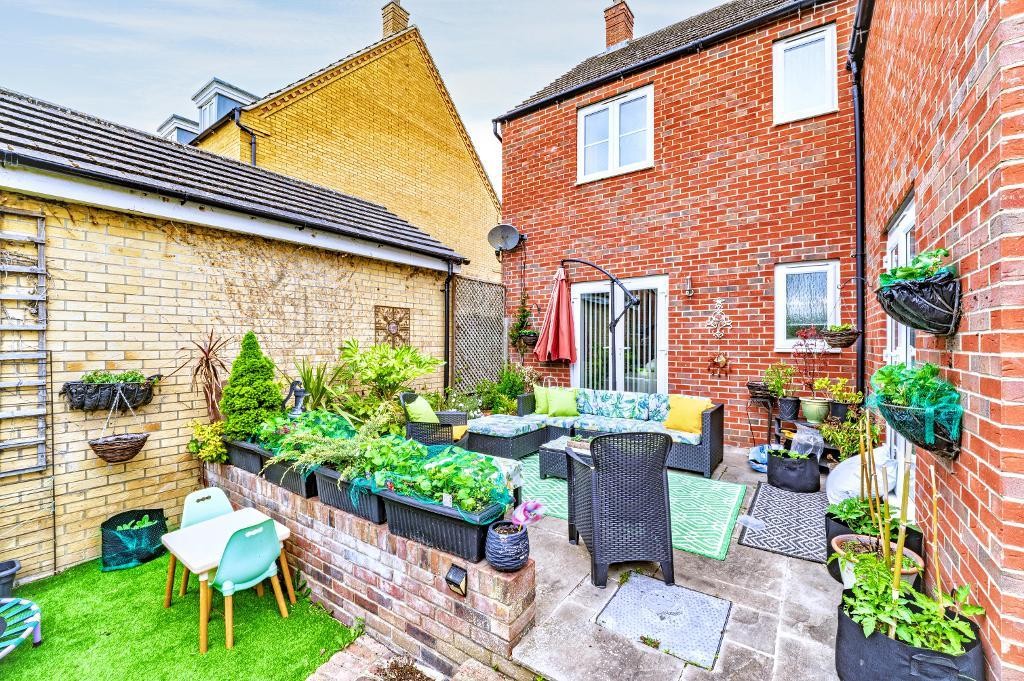 Images for Margil Rd, Bedford