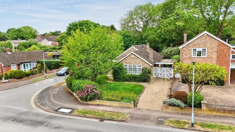 Plover Way, Bedford