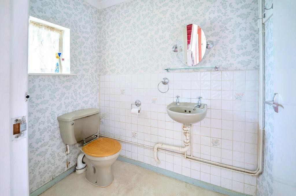 Images for Queens Drive, Bedford