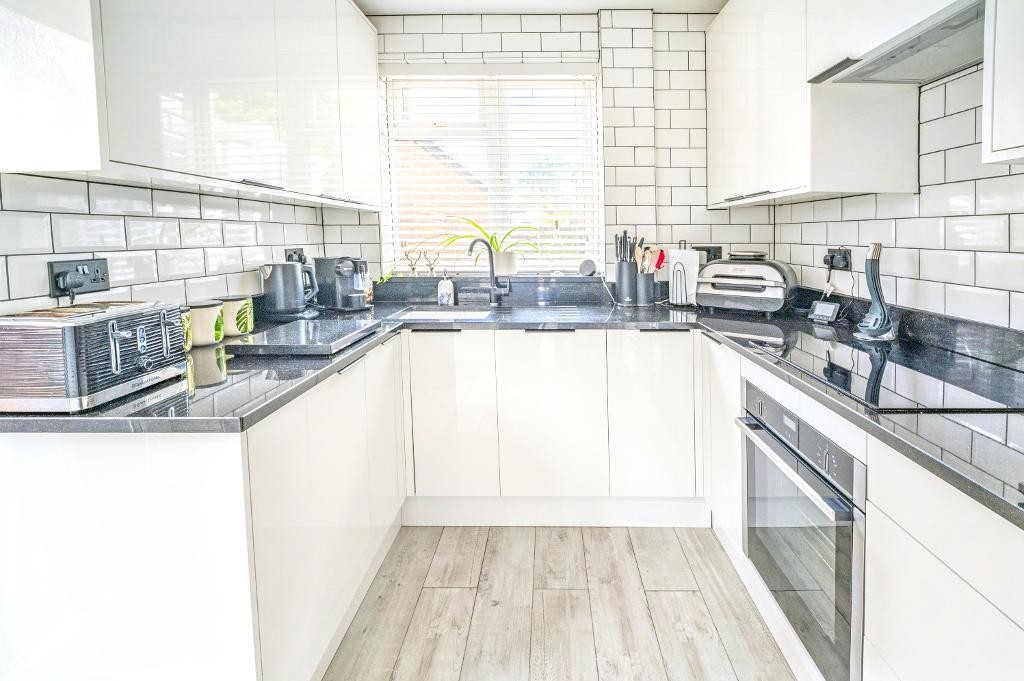 Images for Furzefield, Bedford