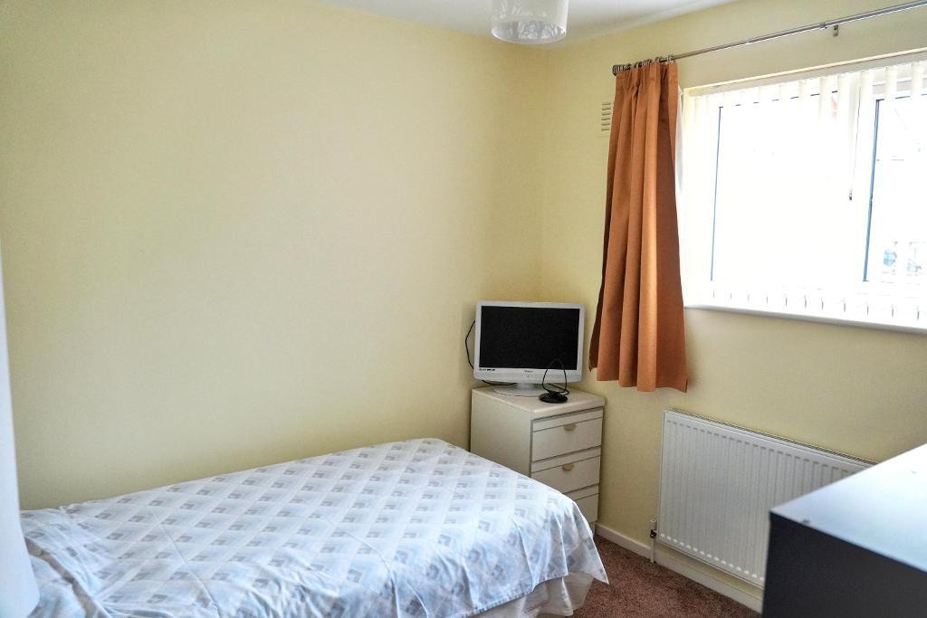 Images for Queens Drive, Bedford